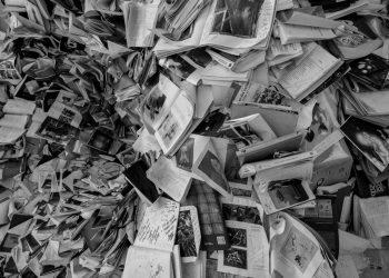 Cosa succede agli articoli di una testata che ha chiuso - nella foto, dei giornali