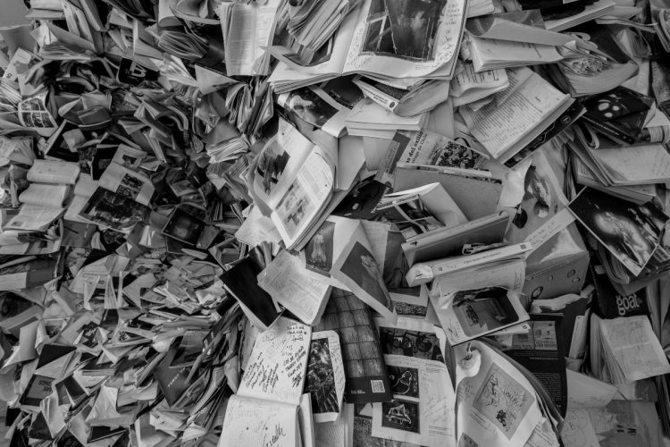 Cosa succede agli articoli di una testata che ha chiuso - nella foto, dei giornali