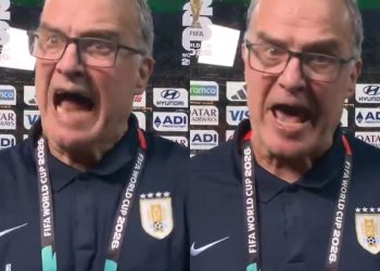 Bielsa urla contro un operatore
