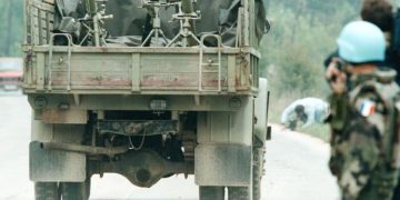Casco blu ucciso nel sud del Libano durante scontri, indagini in corso sulle cause