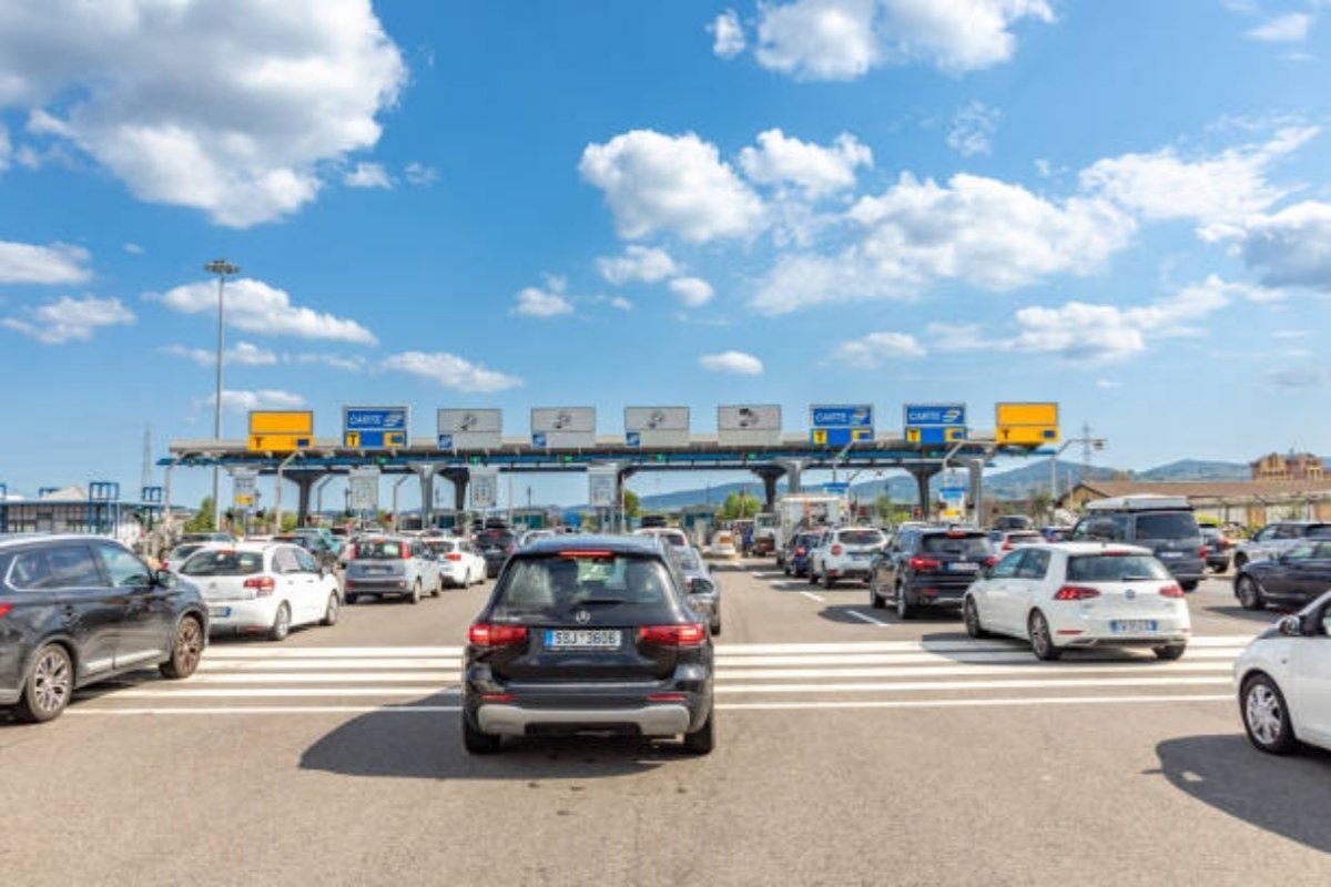 Palermo, sei indagati per peculato: 266 episodi di irregolarità sui pedaggi autostradali