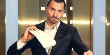 Milan, la protesta dei tifosi travolge Ibrahimovic