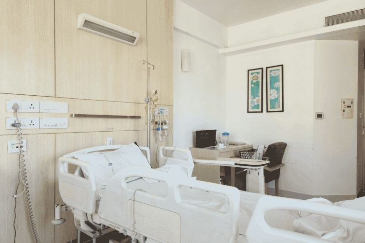 Letto ospedale pediatrico. Primo caso di eutanasia sui minori di 12 anni nei Paesi Bassi