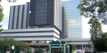 Francia, primo caso di Ebola - nella foto, l'ospedale Bichat di Parigi