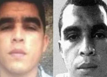 Due ritratti di Héctor Guerrero Flores, uno a colori e uno in bianco e nero.
