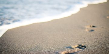 pexels-sea-1281780_1280.jpg