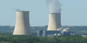 Reattori della centrale nucleare di Golfech | Centrale nucleare fermata dal caldo, la Francia alle prese con una sfida inattesa