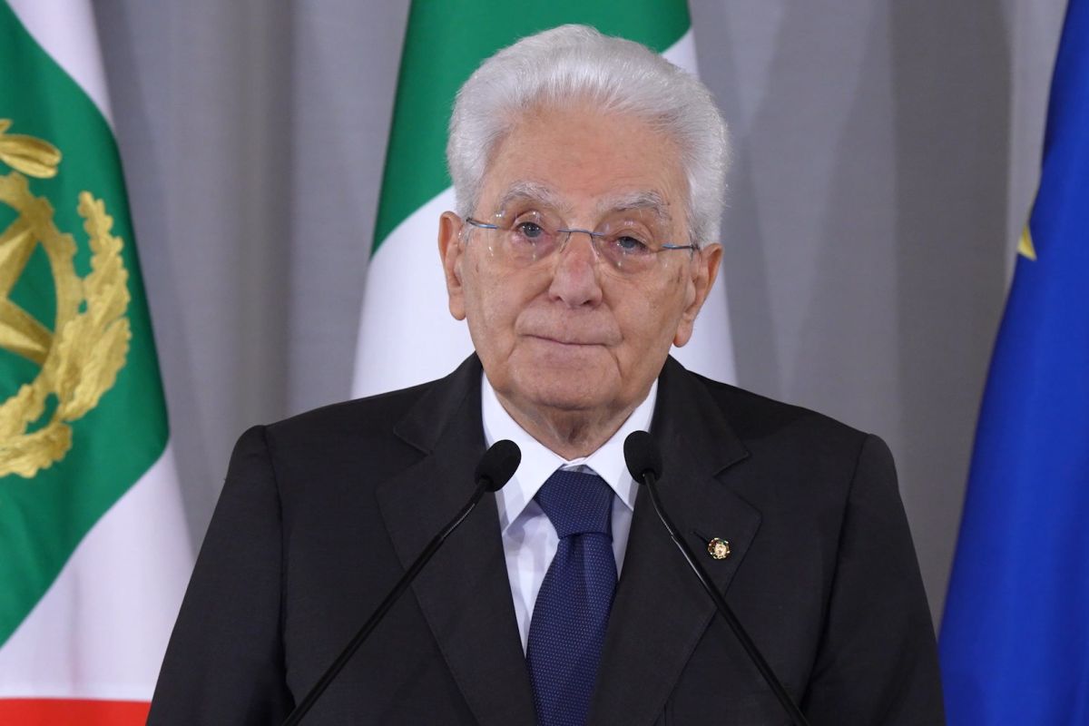 Strage di Bologna, Mattarella: “La strategia neofascista voleva distruggere i valori di libertà”