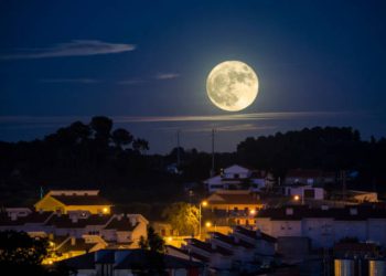 Luna del Cervo, il 29 luglio torna il plenilunio dell'estate