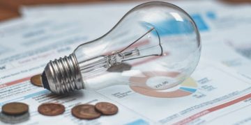 Europa, stratefgia per abbassare le bollette elettriche