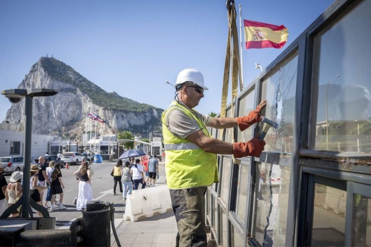 Gibilterra dice addio al muro con la Spagna: cosa cambia dopo lo storico accordo