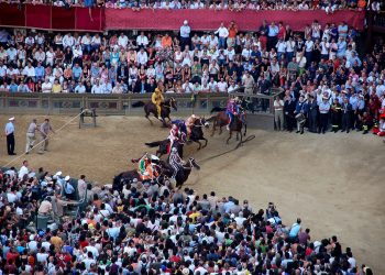 Il Palio di Siena luglio 2008 1.jpg