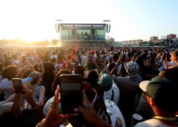 Il concerto di Bad Bunny a Milano