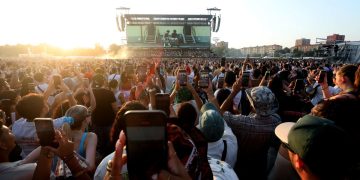 Il concerto di Bad Bunny a Milano