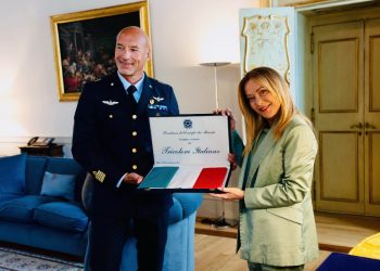 La presidente del Consiglio Giorgia Meloni con Luca Parmitano