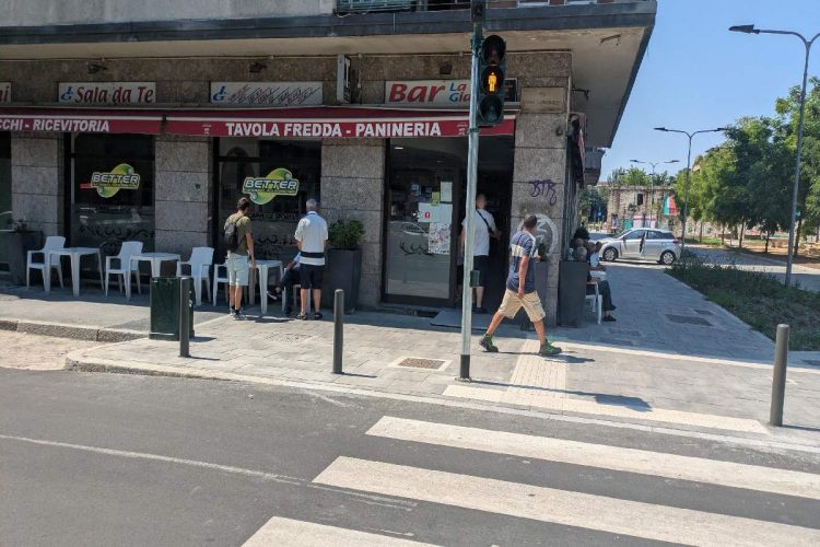 L'area in cui è avvenuto l'accoltellamento a Milano
