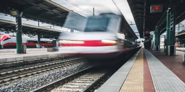 Stazione di Firenze. Lavori sul ponte ferroviario a Firenze: circolazione dei treni ridotta del 50%