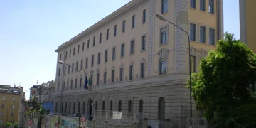 Lettera aperta di una studentessa dopo la maturità - nella foto, un liceo di Napoli