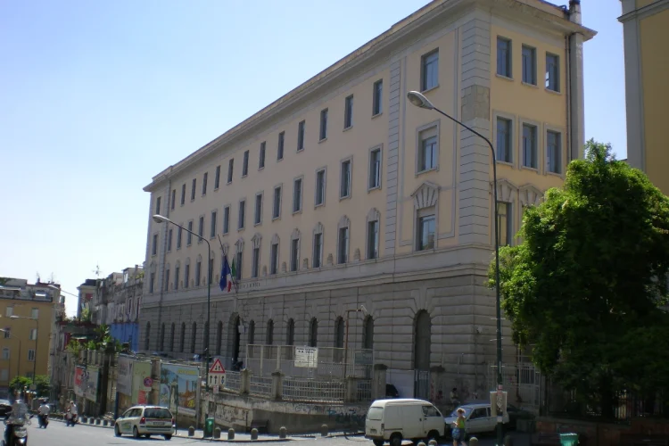 Lettera aperta di una studentessa dopo la maturità - nella foto, un liceo di Napoli