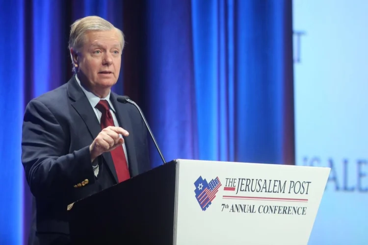 Lindsay Graham muore a 71 anni - nella foto, il senatore