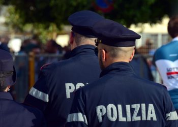 Polizia in paese. Macerata, due 17enni denunciati per furti incastrati dalle telecamere