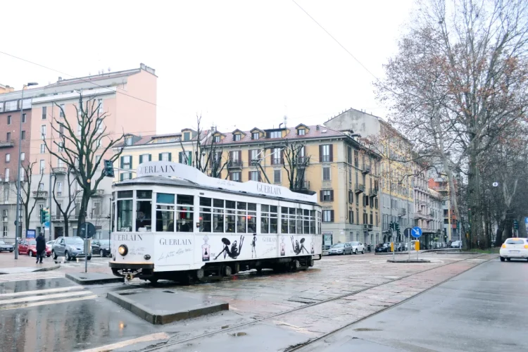 La ricerca sui lavoratori sfruttati - nella foto, Milano