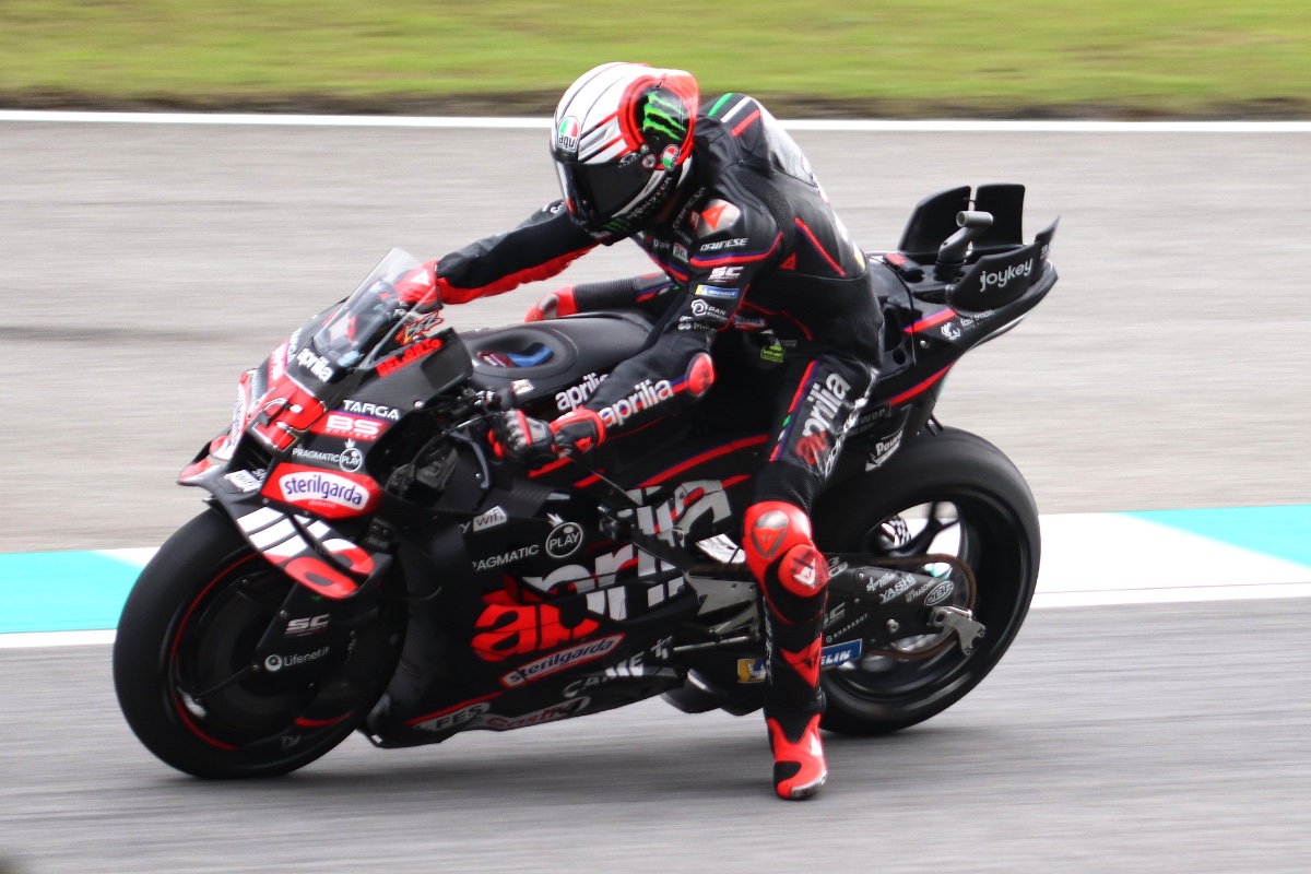 MotoGP 2025 Malaysian Grand Prix - Aprilia Racing - Marco Bezzecchi.jpg