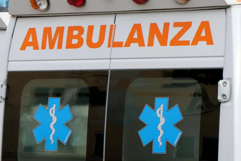 Leonessa, un masso colpisce un’auto: morta una donna, sette feriti