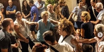 Cilento, processione per gli smarphone e l'AI - nella foto, alcuni partecipanti del Festival MicroCosmi