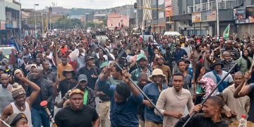 Sudafrica migliaia in piazza con March and March 1 luglio 2026 alanews