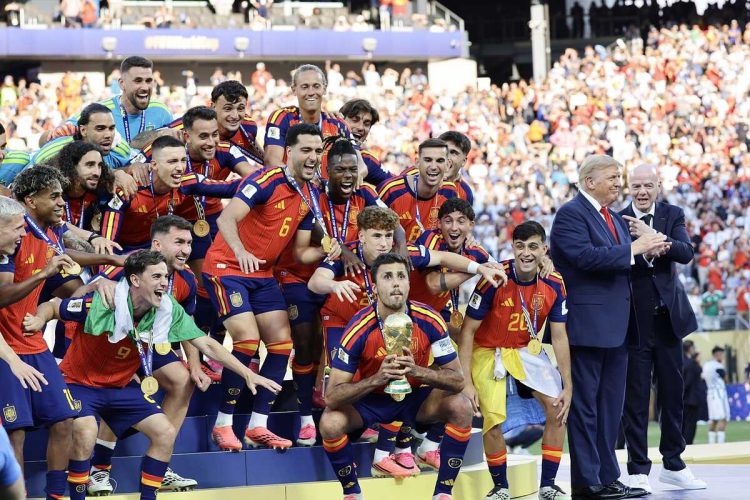 Donald Trump nella foto con la Spagna campione del mondo | ANSA
