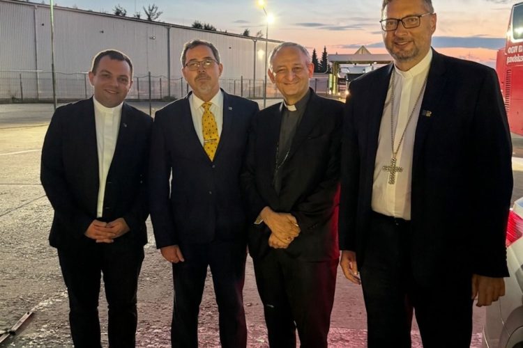 Zuppi torna a Kiev: la nuova missione del cardinale per la pace in Ucraina