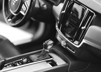amybutri-car-8906098_1280.jpg