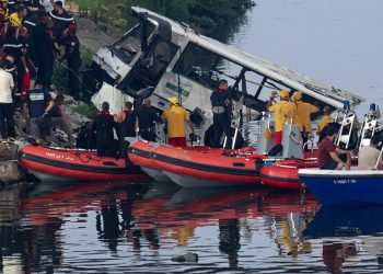 Autobus precipita a Boumerdès: 25 morti e 44 feriti in Algeria