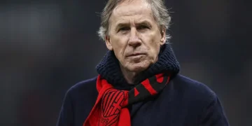 Franco Baresi con sciarpa AC Milan