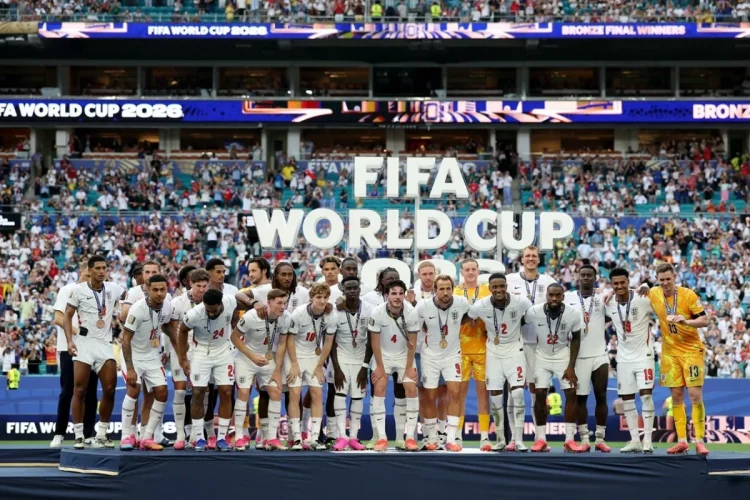 Nazionale inglese festeggia terzo posto Coppa del Mondo FIFA 2026