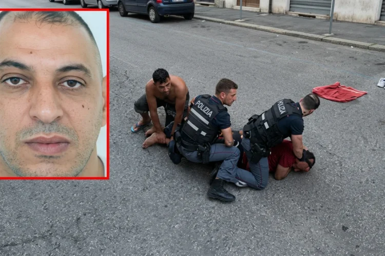 Fakir in primo piano e tre uomini con agenti di polizia a terra