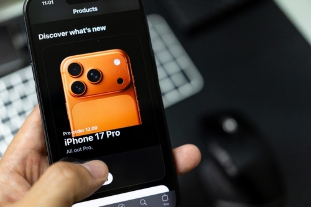 iPhone 17