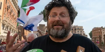 Mario Adinolfi arrestato con l'accusa di truffa ed evasione fiscale
