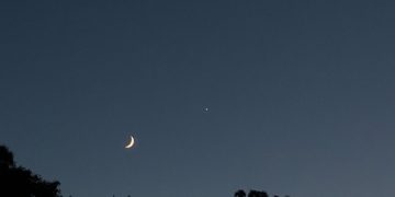 Luna e Venere, arriva il "bacio celeste": quando vedere la congiunzione a occhio nudo