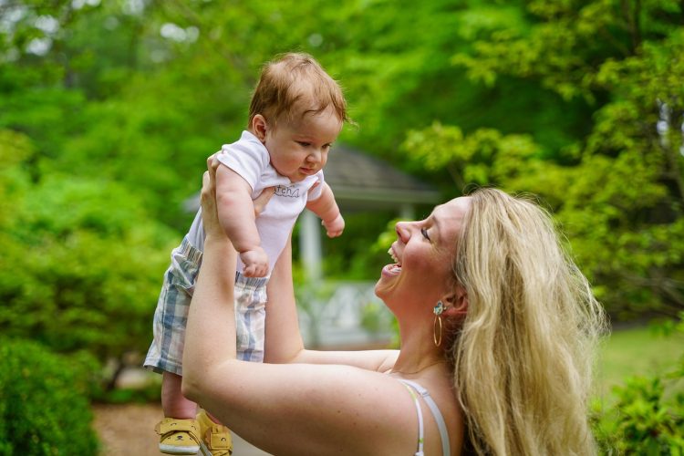 michelle-maria-mother-8097324_1280.jpg