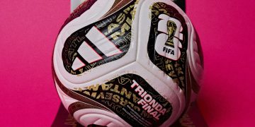 Adidas svela Trionda Final, il pallone per le semifinali del Mondiale 2026
