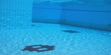 https://www.alanews.it/wp-content/uploads/2026/07/Una-piscina-21-7-2026-Alanews.jpg