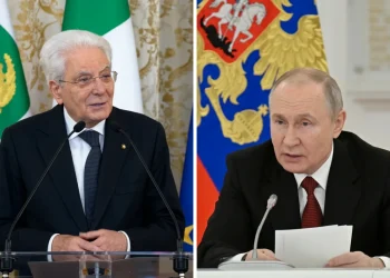 Mattarella e Putin parlano in due immagini distinte con bandiere nazionali. Hanno scritto a Trump per i 250 anni degli Usa