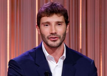 Sanremo 2027, il venerdì si sceglie il rappresentante italiano all'Eurovision