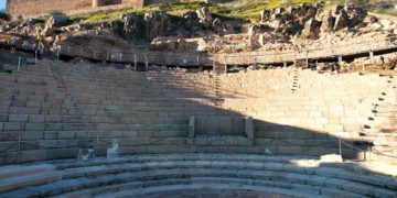 Vicenza, in carcere il gestore del finto teatro romano: era costruito con pietre fatte sembrare antiche