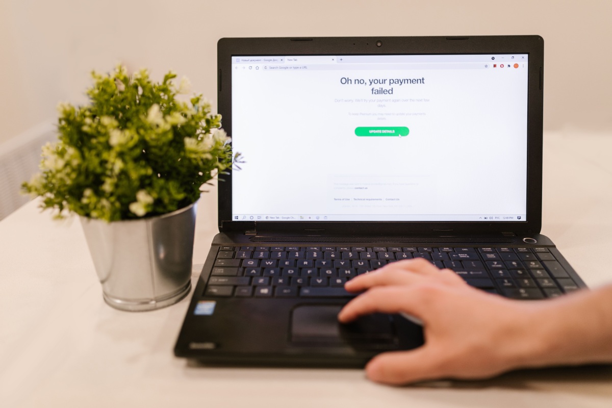 esempio di messaggio per truffa online