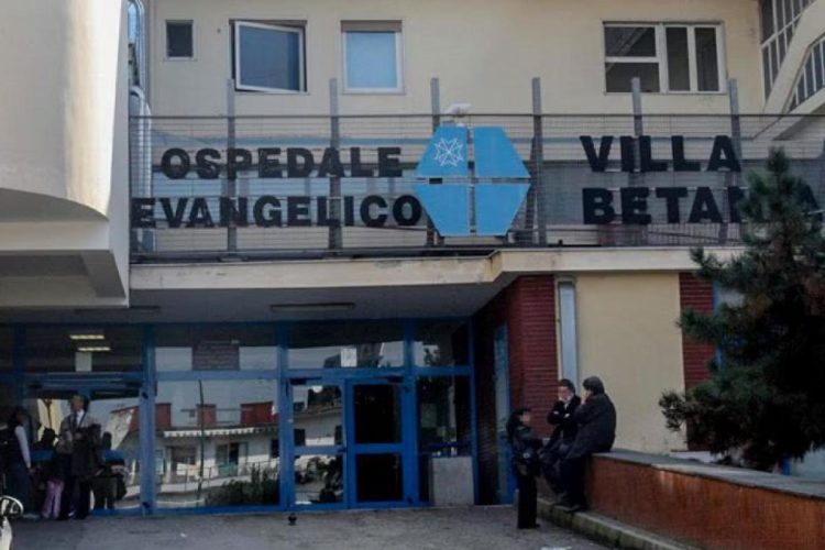 12enne accoltellato, identificato il responsabile - nella foto, l'ospedale "Villa Betania" dove è stato medicato il ragazzo