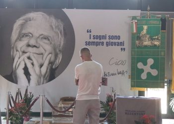 Don Mazzi, ultimo saluto a Milano