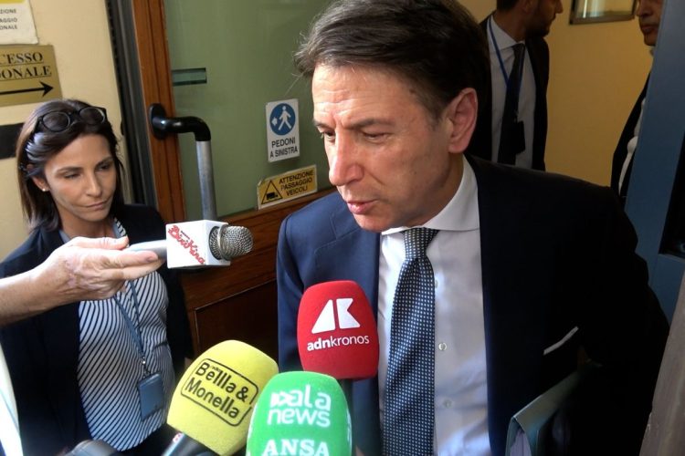 Conte all'audizione: la commissione Covid 'plotone d'esecuzione'